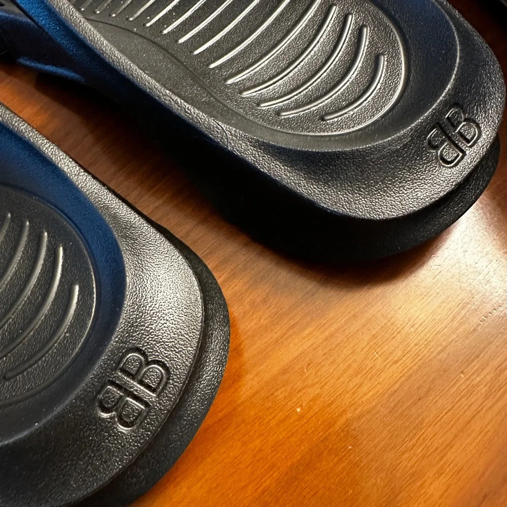 Balenciaga Rubber Flip Flops - Picture 3 of 3